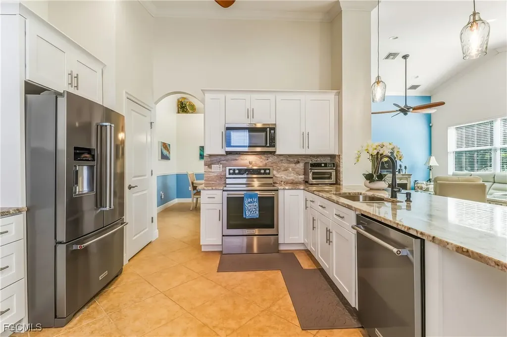 8622 Sumner Avenue Fort Myers FL 33908