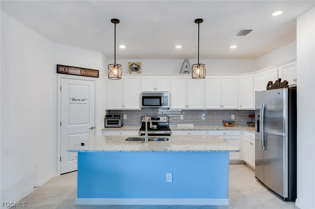 3625 Passion Vine Drive Alva FL 33920