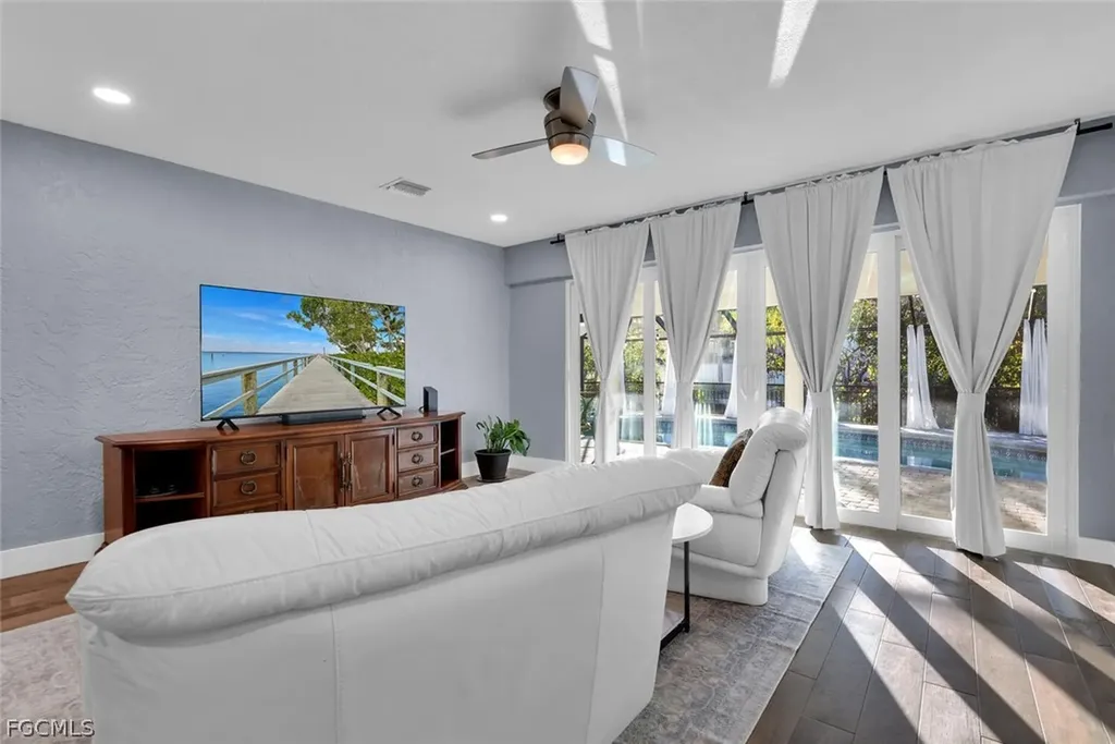 27273 Johnson Street Bonita Springs FL 34135