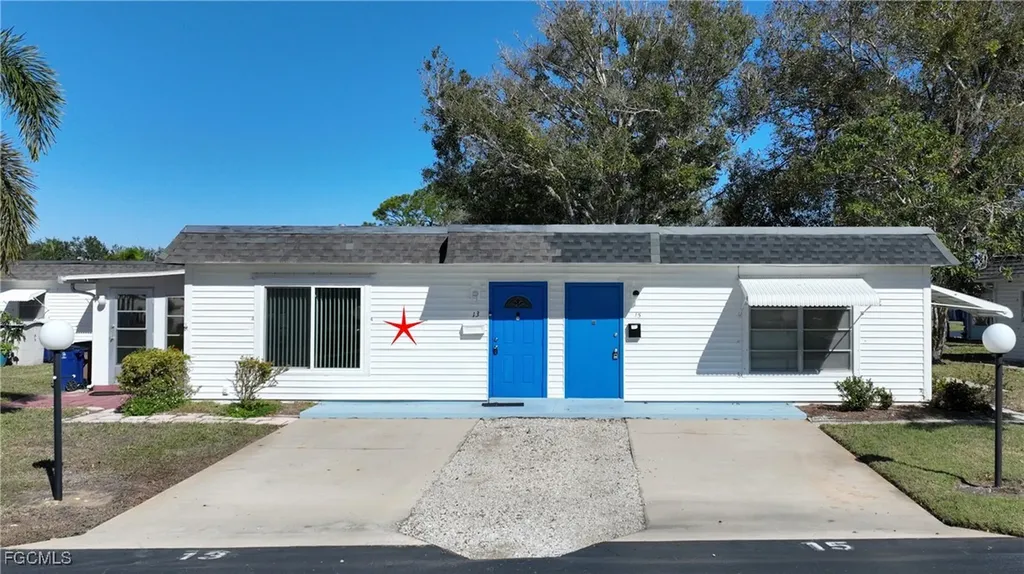 13 Hamlin Court Lehigh Acres FL 33936