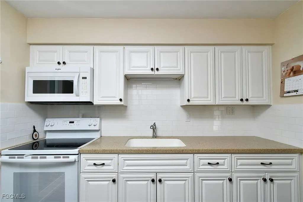 13 Hamlin Court Lehigh Acres FL 33936