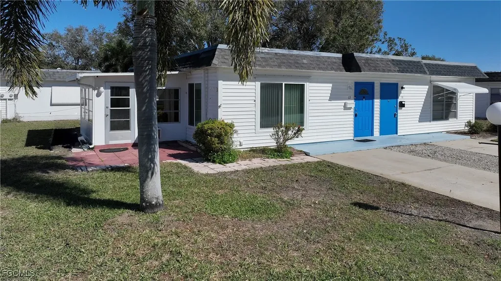 13 Hamlin Court Lehigh Acres FL 33936
