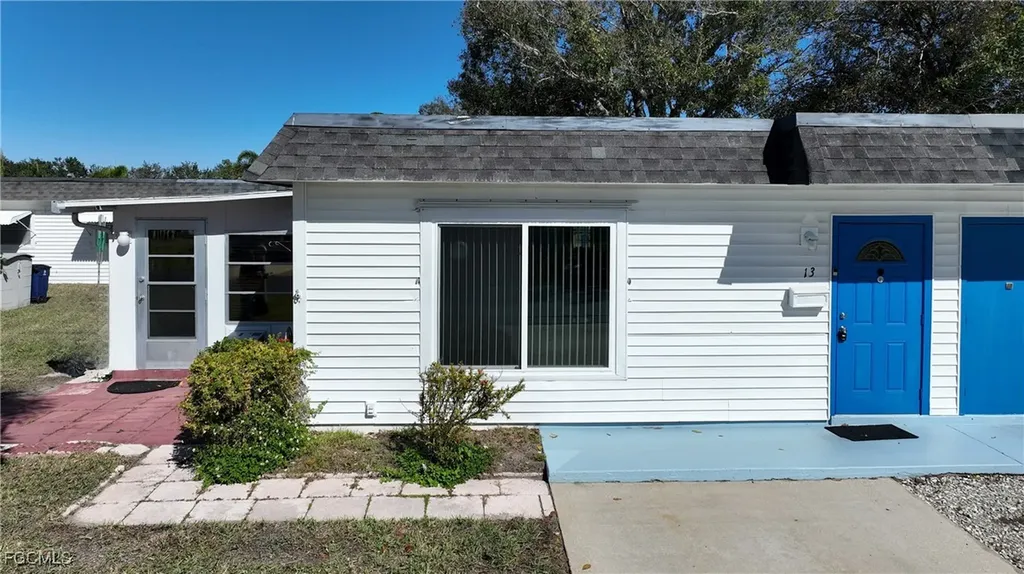 13 Hamlin Court Lehigh Acres FL 33936