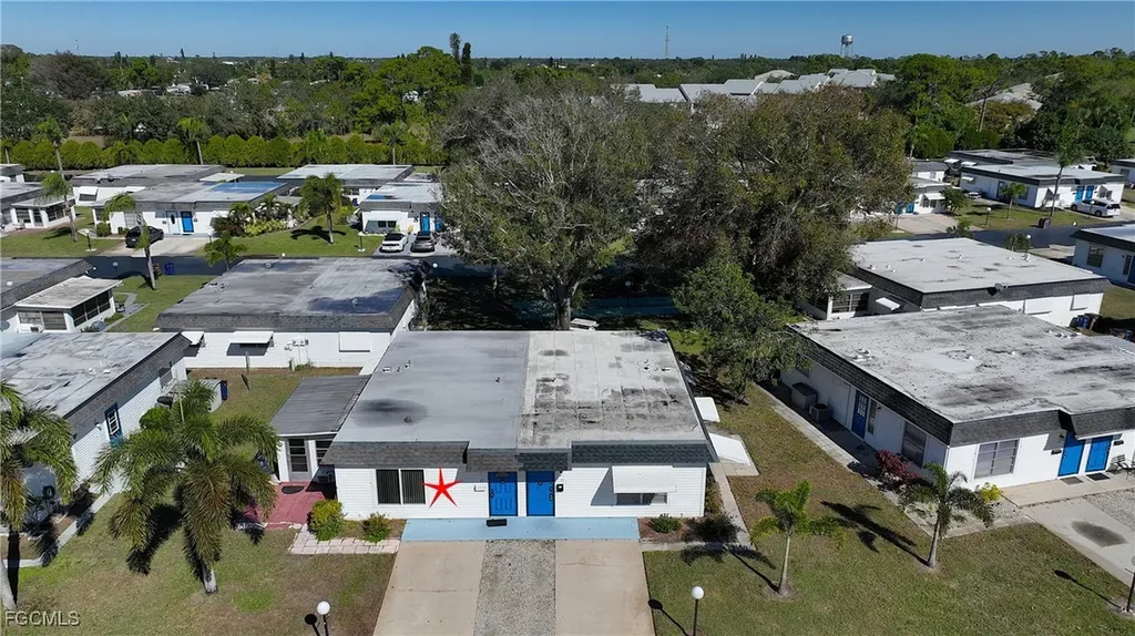 13 Hamlin Court Lehigh Acres FL 33936