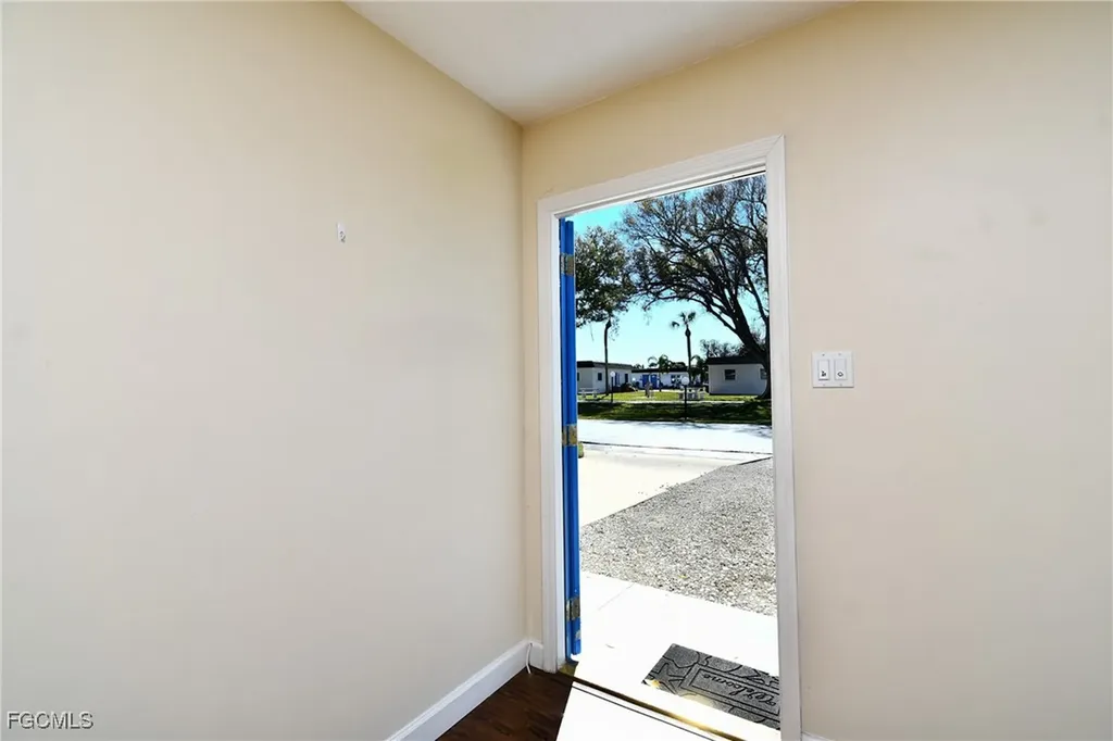 13 Hamlin Court Lehigh Acres FL 33936