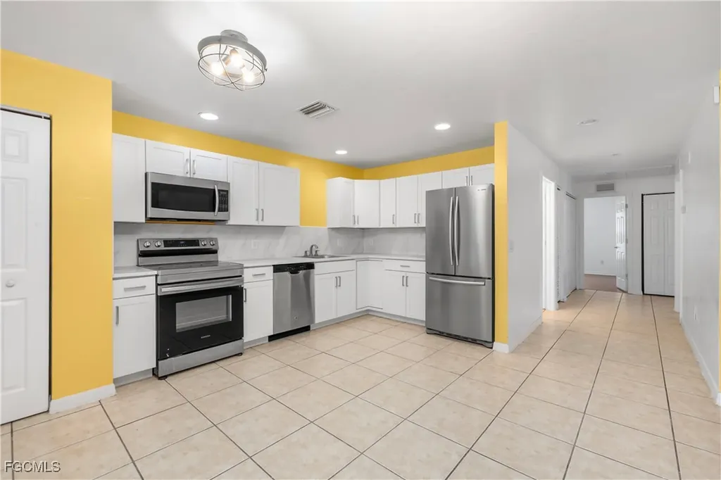 2405/2407 George Avenue S Lehigh Acres FL 33973