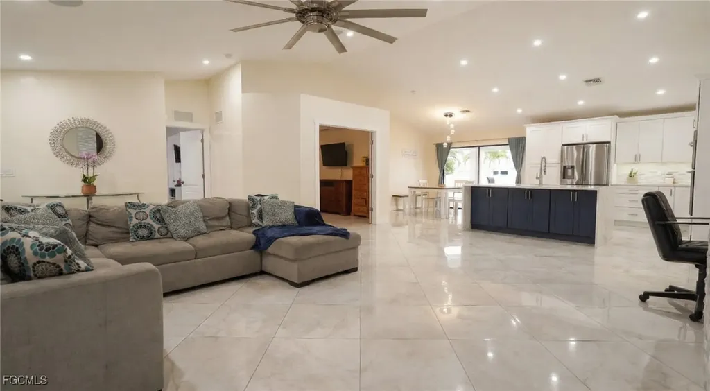 328 SW 19th Terrace Cape Coral FL 33991