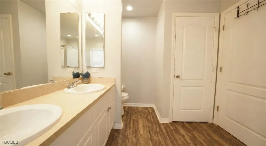328 SW 19th Terrace Cape Coral FL 33991