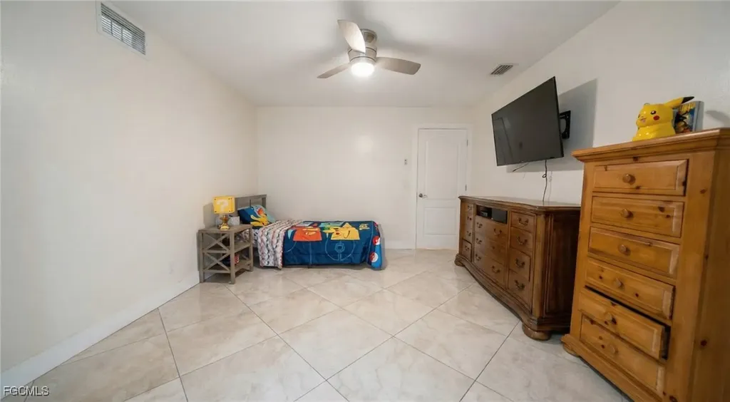 328 SW 19th Terrace Cape Coral FL 33991