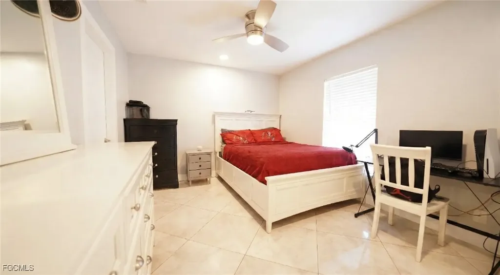 328 SW 19th Terrace Cape Coral FL 33991