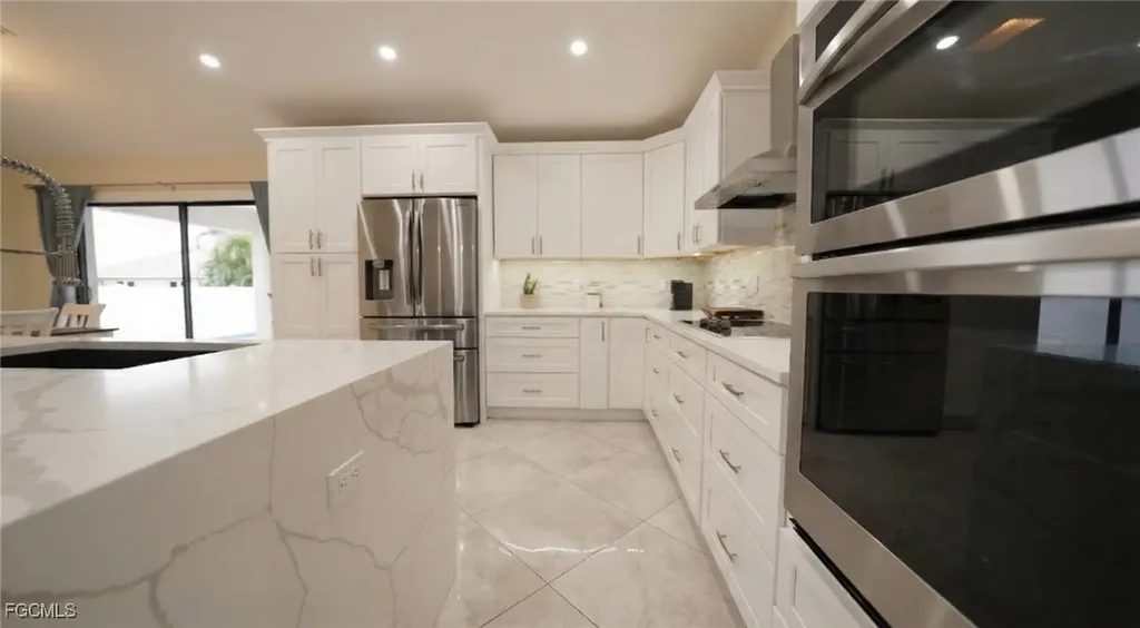 328 SW 19th Terrace Cape Coral FL 33991