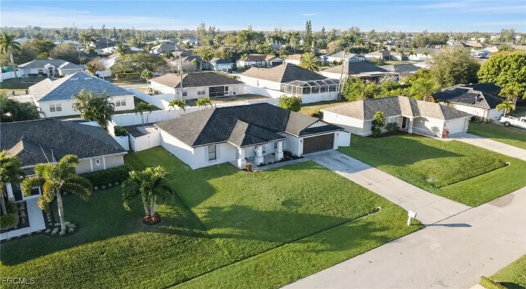 328 SW 19th Terrace Cape Coral FL 33991