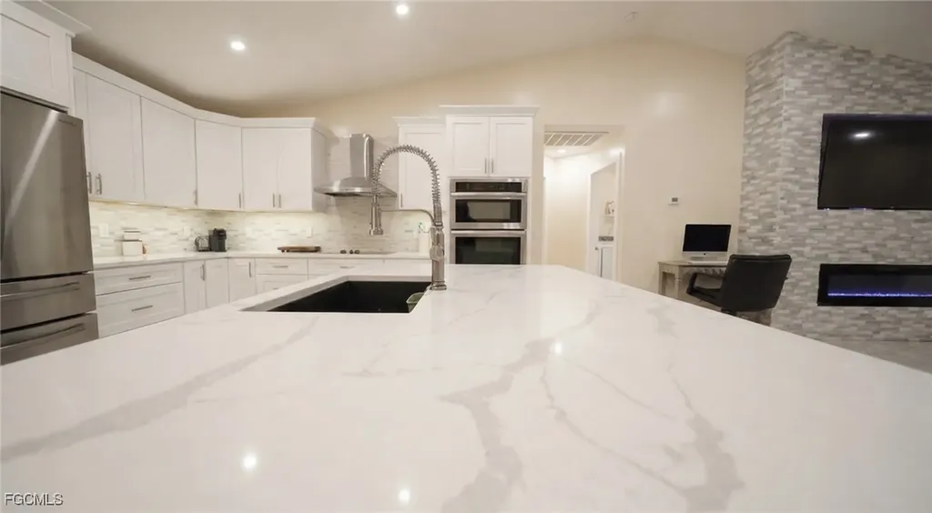 328 SW 19th Terrace Cape Coral FL 33991