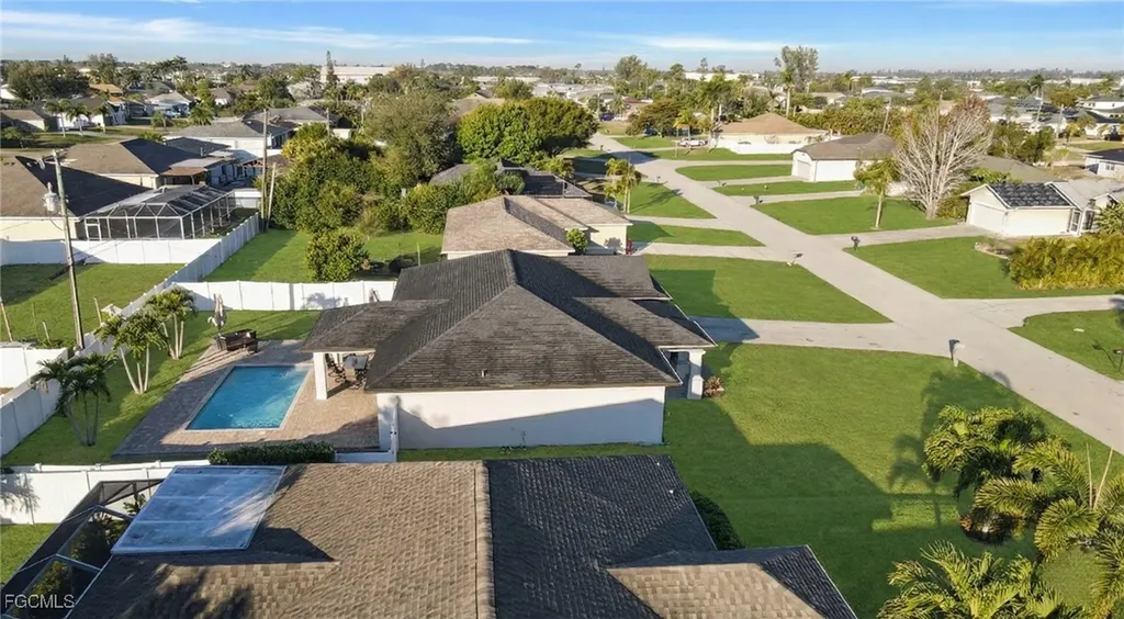 328 SW 19th Terrace Cape Coral FL 33991