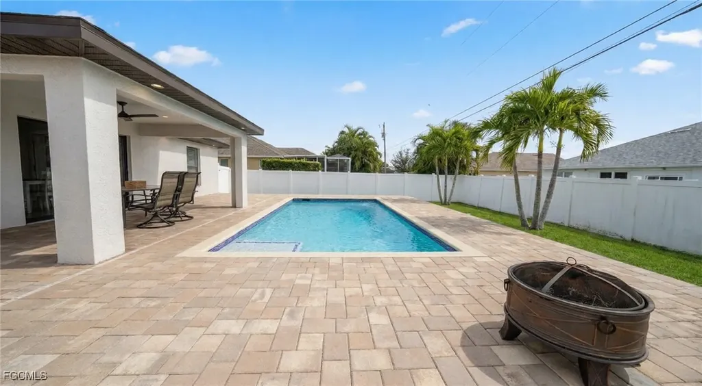328 SW 19th Terrace Cape Coral FL 33991