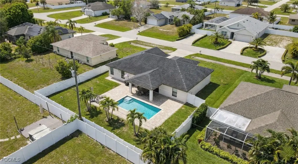 328 SW 19th Terrace Cape Coral FL 33991