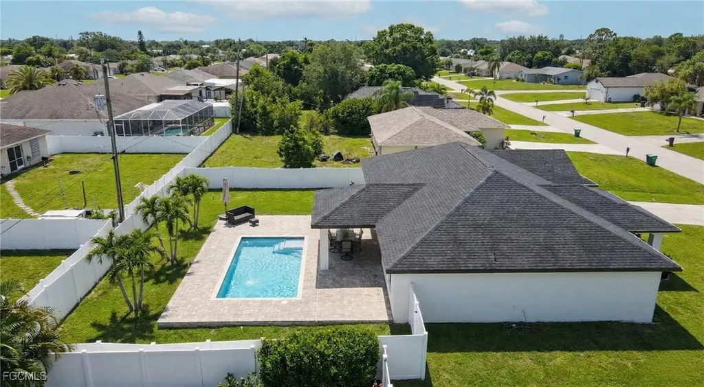 328 SW 19th Terrace Cape Coral FL 33991
