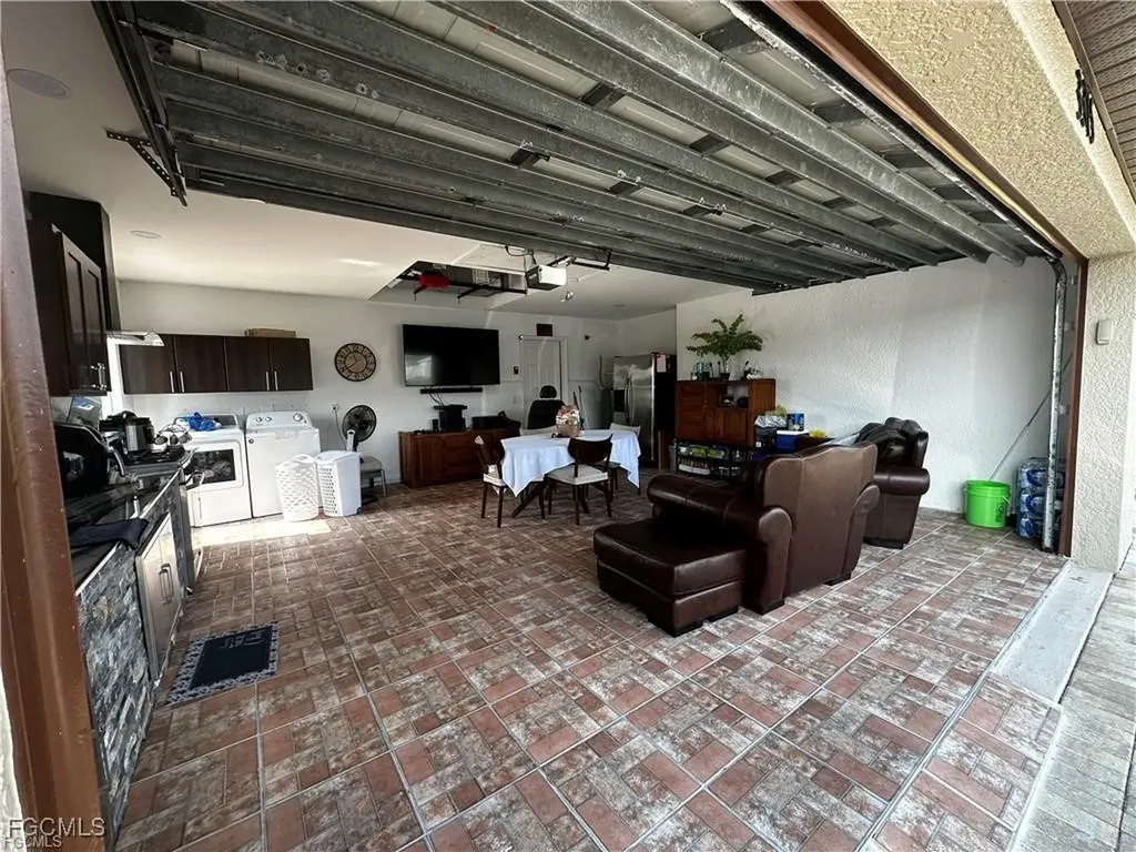 3315 37th Street SW Lehigh Acres FL 33976