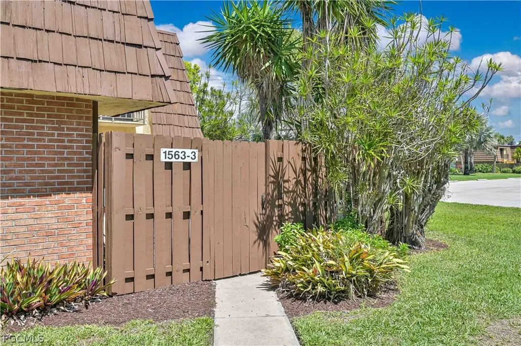 1563 Park Meadows Drive Fort Myers FL 33907