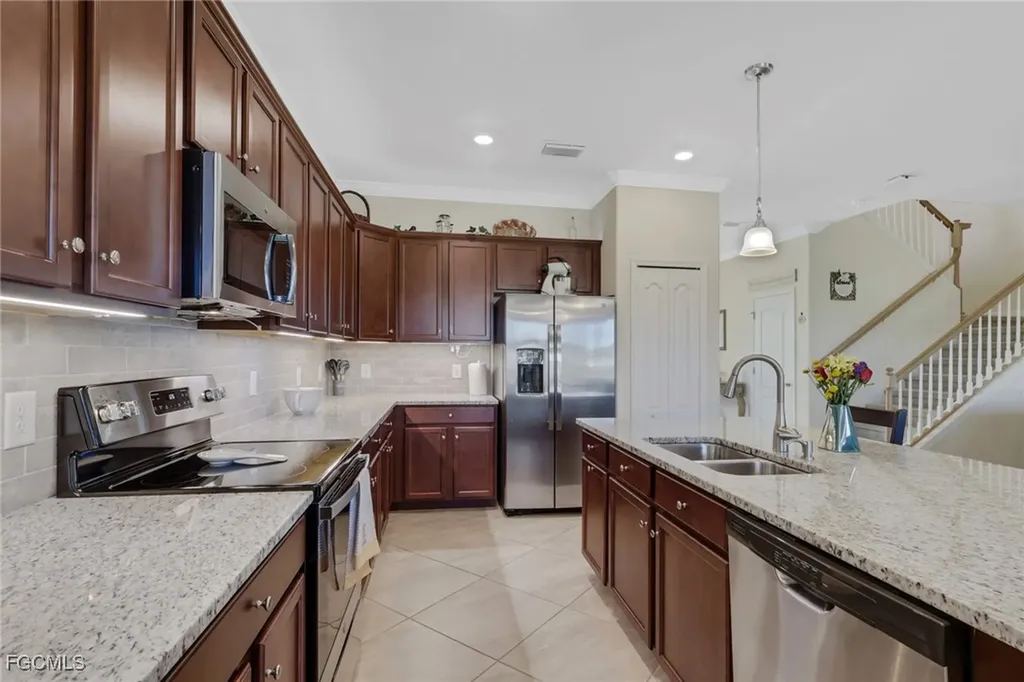 4035 E Hampton Circle Alva FL 33920