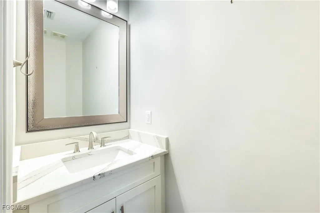 5652 Kensington Loop Fort Myers FL 33912