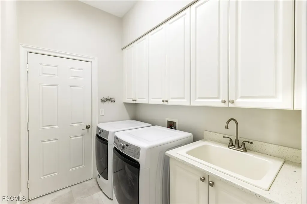 5652 Kensington Loop Fort Myers FL 33912