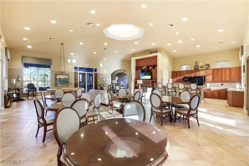 5652 Kensington Loop Fort Myers FL 33912