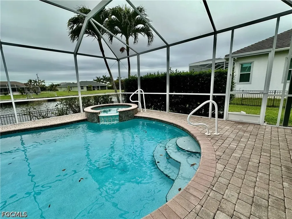 5422 SW 20th Avenue Cape Coral FL 33914