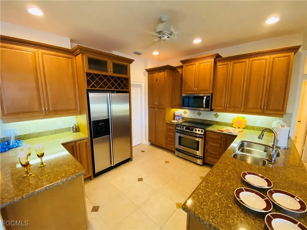 5422 SW 20th Avenue Cape Coral FL 33914
