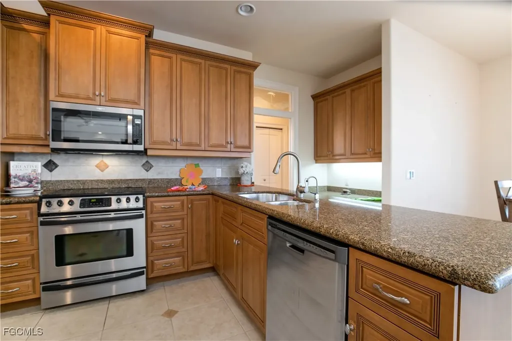 5422 SW 20th Avenue Cape Coral FL 33914