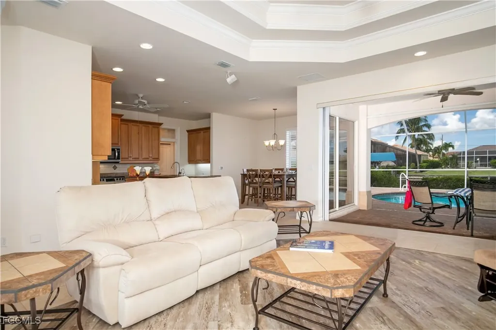 5422 SW 20th Avenue Cape Coral FL 33914