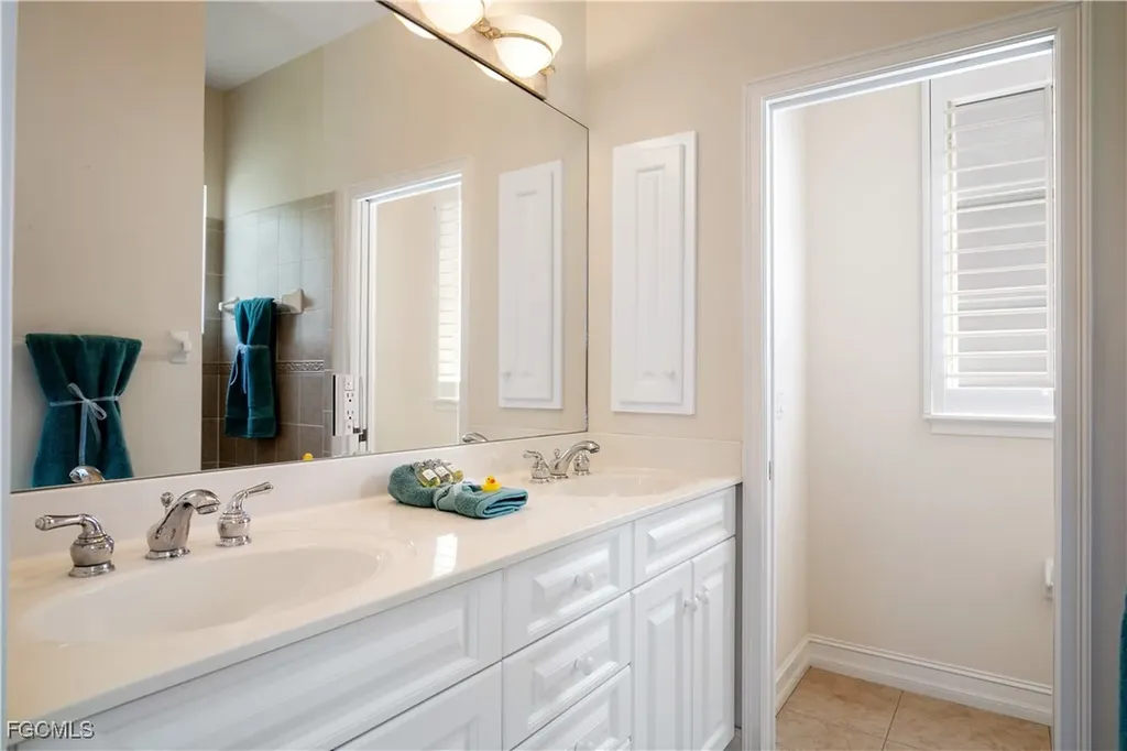 5422 SW 20th Avenue Cape Coral FL 33914