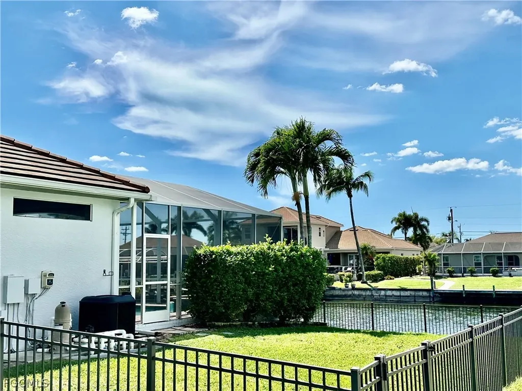 5422 SW 20th Avenue Cape Coral FL 33914
