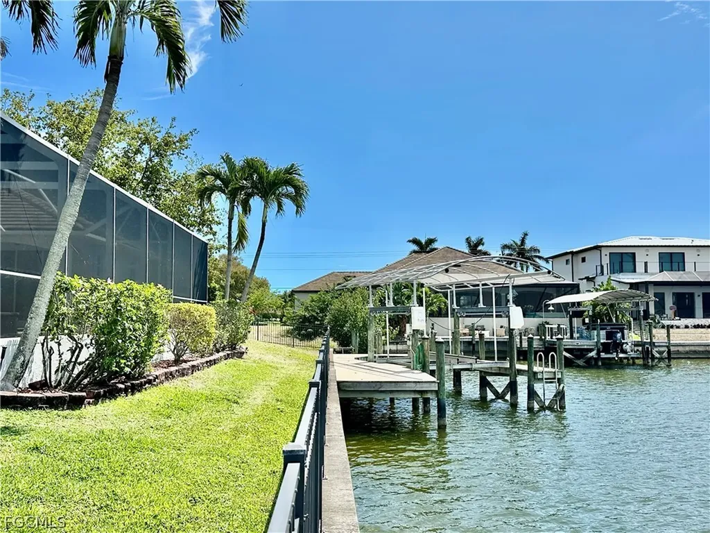5422 SW 20th Avenue Cape Coral FL 33914