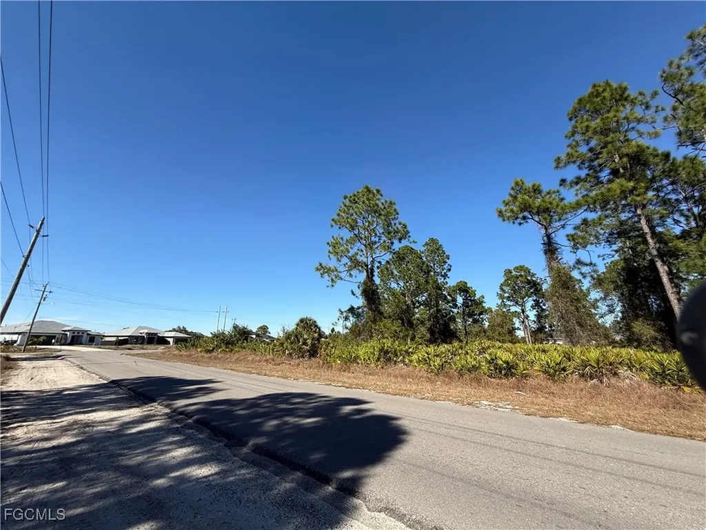 4303 33rd Street SW Lehigh Acres FL 33976