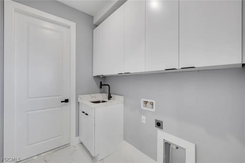 212 NW 31st Place Cape Coral FL 33993
