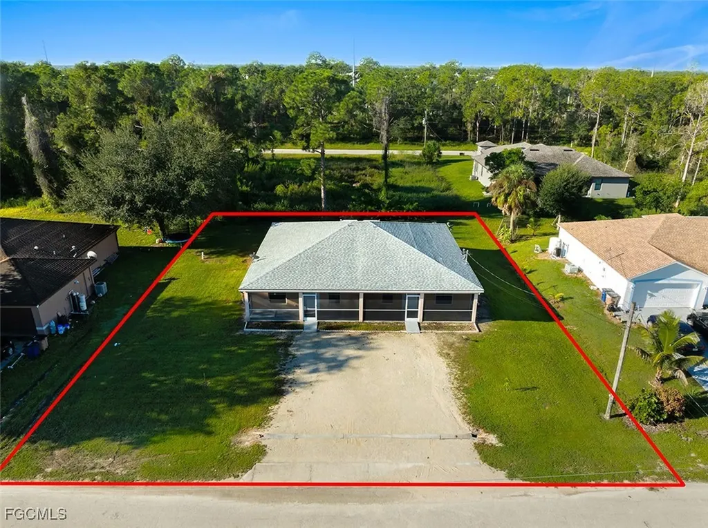 4733-4735 30th Street SW Lehigh Acres FL 33973