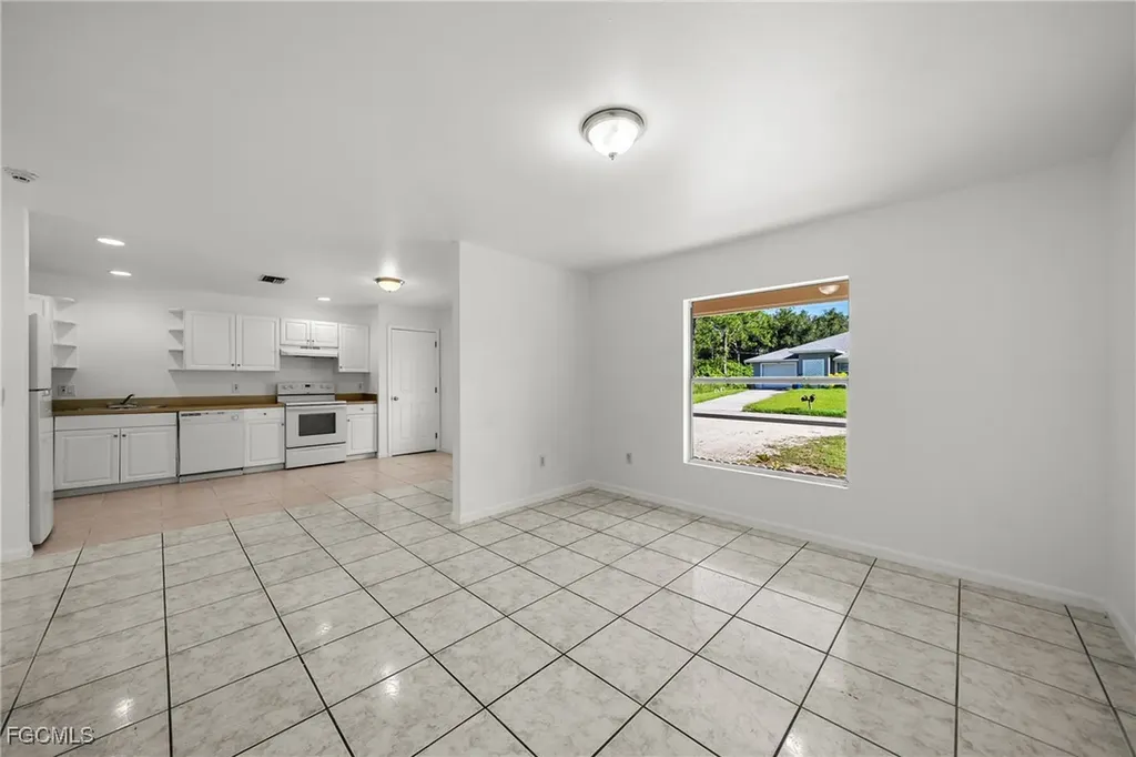 4733-4735 30th Street SW Lehigh Acres FL 33973
