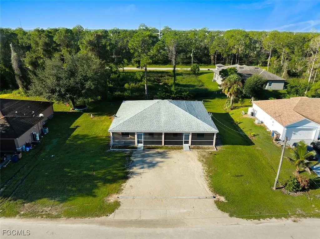 4733-4735 30th Street SW Lehigh Acres FL 33973