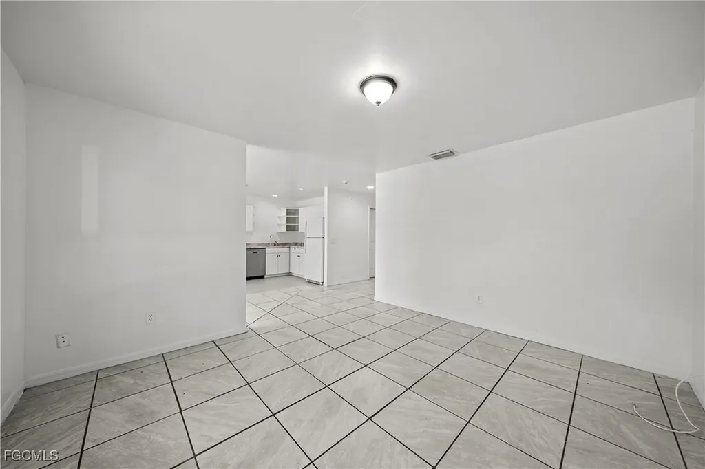 4733-4735 30th Street SW Lehigh Acres FL 33973