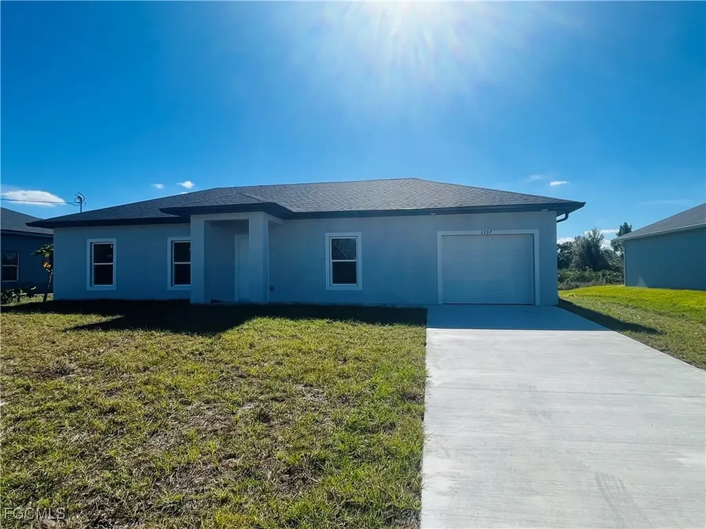 3307 10th Street SW Lehigh Acres FL 33976