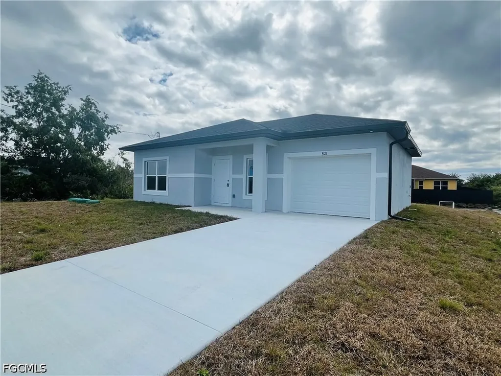 3121 24th Street SW Lehigh Acres FL 33976