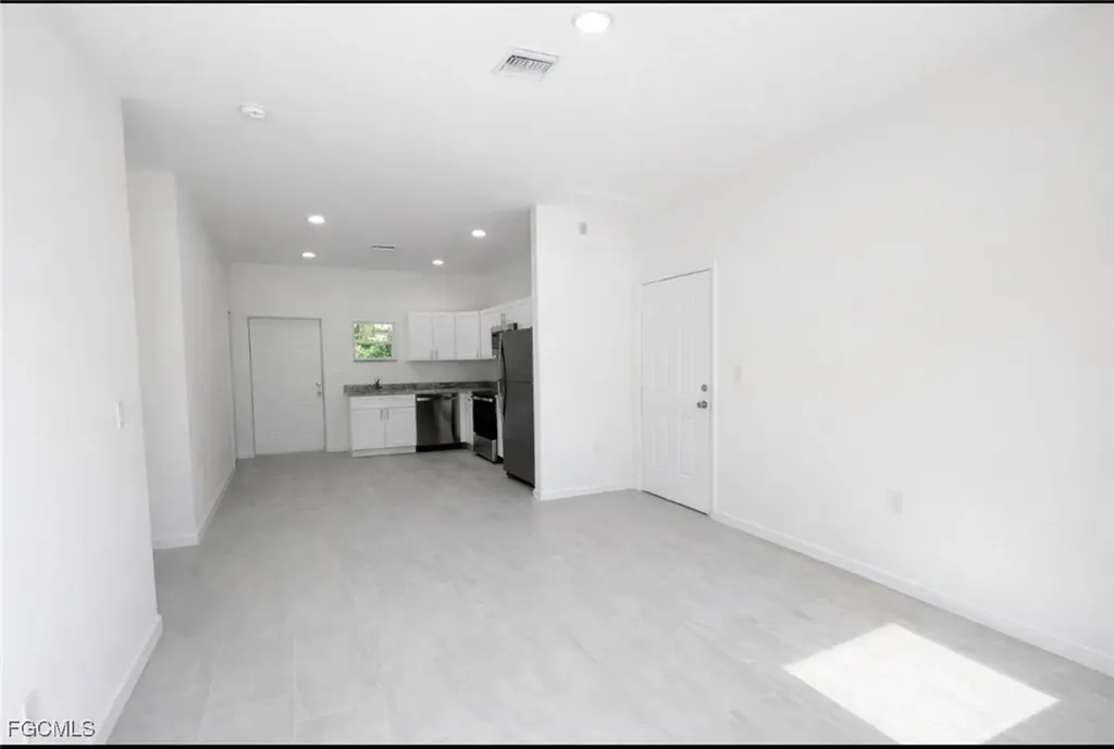 3121 24th Street SW Lehigh Acres FL 33976