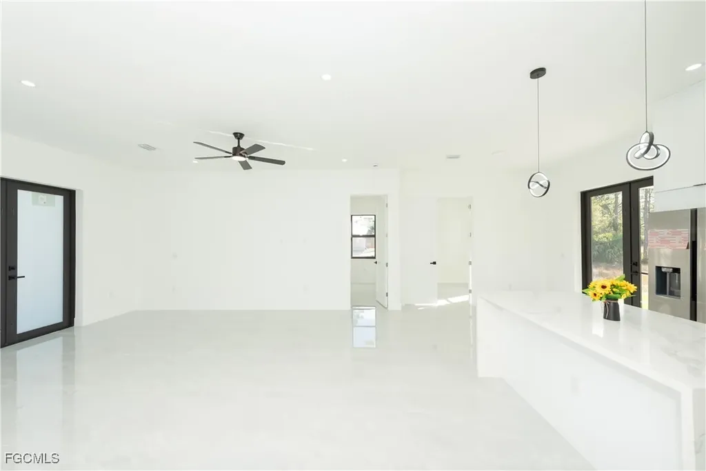 922 Sunrise Boulevard Lehigh Acres FL 33974