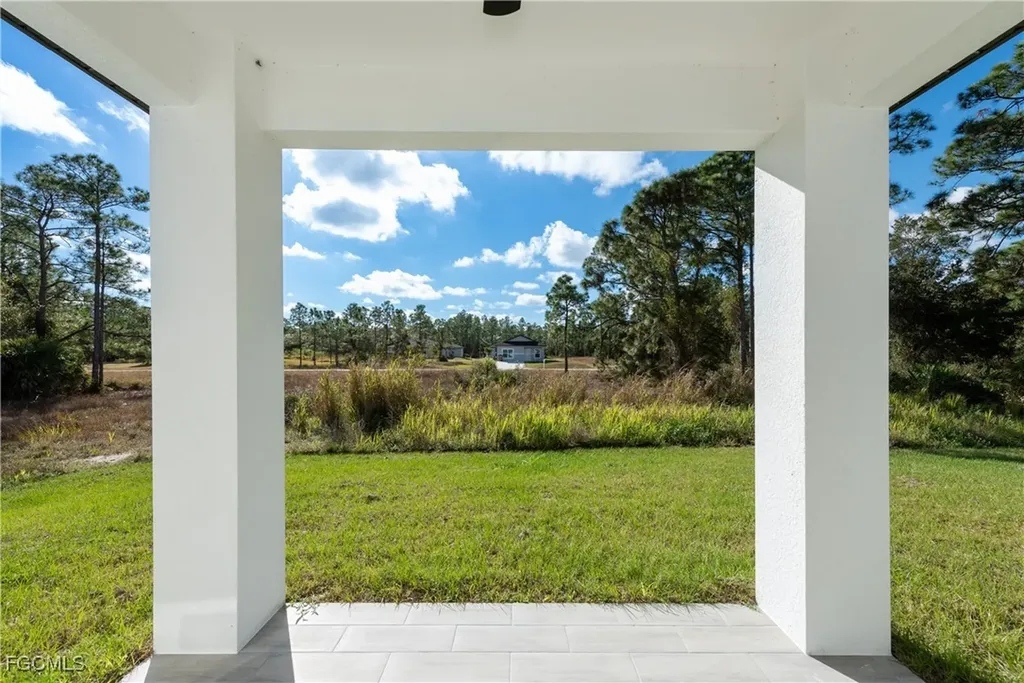 922 Sunrise Boulevard Lehigh Acres FL 33974