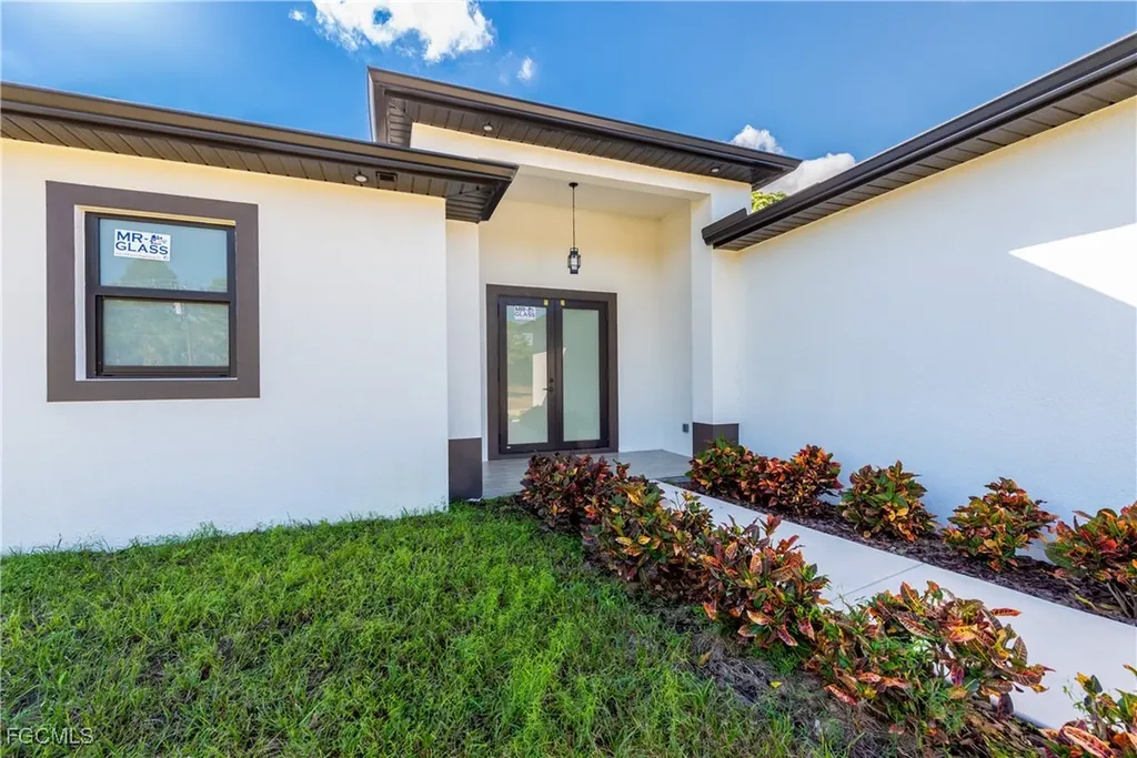 922 Sunrise Boulevard Lehigh Acres FL 33974