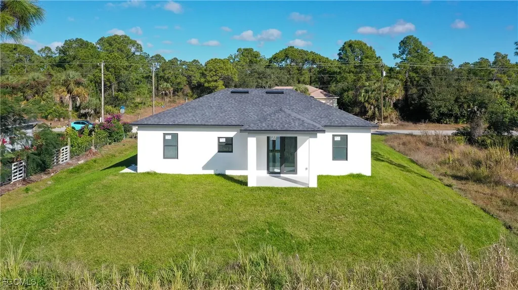 922 Sunrise Boulevard Lehigh Acres FL 33974