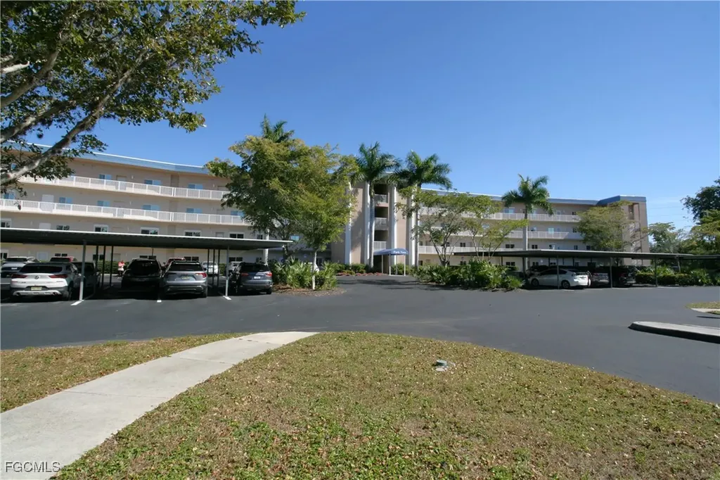 14931 Park Lake Drive Fort Myers FL 33919