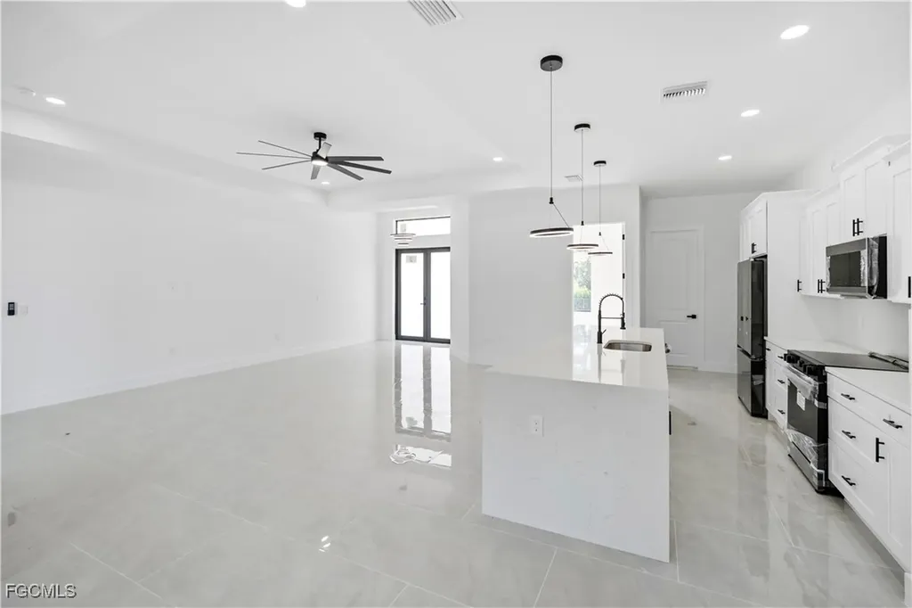 1112 Calvin Avenue Lehigh Acres FL 33972