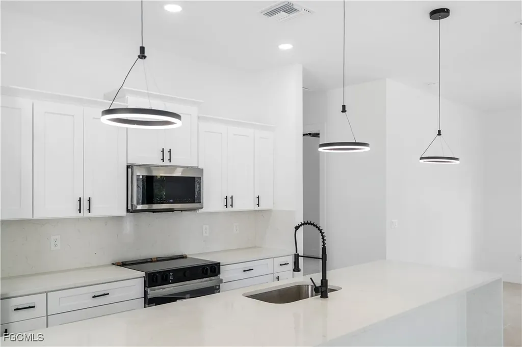 1112 Calvin Avenue Lehigh Acres FL 33972